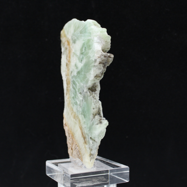 Green Aragonite slice for mineral collection