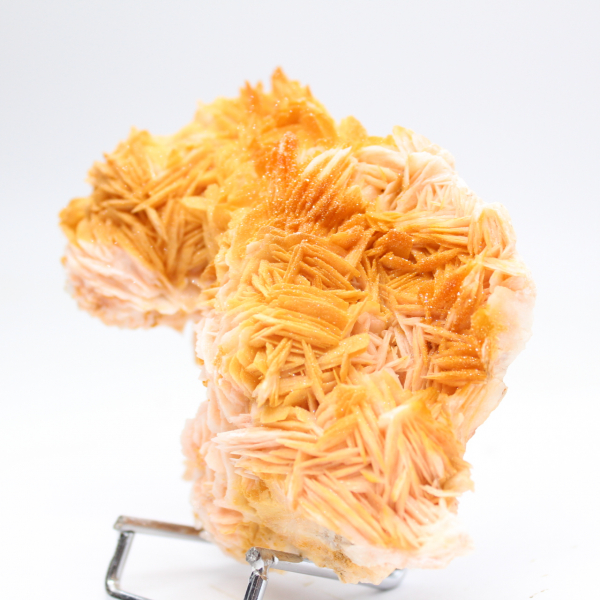 Crystallization of fine Moroccan orange barite