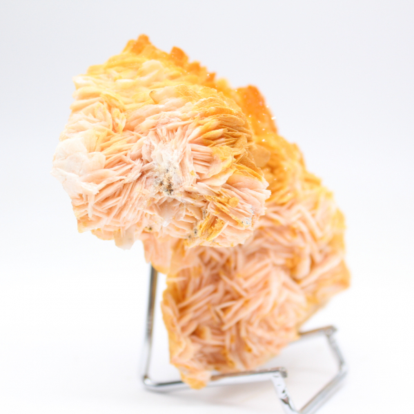 Crystallization of fine Moroccan orange barite