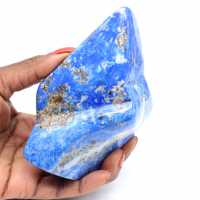 Natural stone in Lapis-lazuli