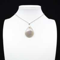 Banded agate pendant