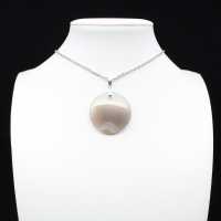 Banded agate pendant