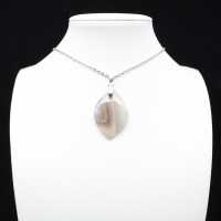 Banded agate pendant