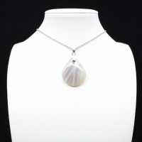 Banded agate pendant