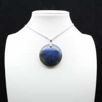 Round labradorite pendant