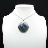 Round labradorite pendant