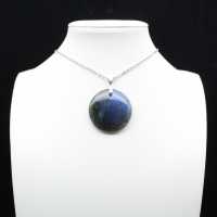 Round labradorite pendant