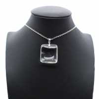 Quartz pendant