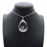 Quartz pendant
