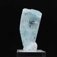 Aquamarine crystal