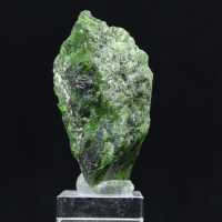 Chromediopside rock