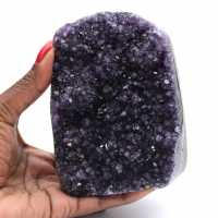 Amethyst Geode from Brazil – Collector's Item and Decoration Amethyst Geode from Brazil – Collector's Item and Decoration