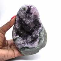 Brazilian Amethyst Specimen – Geometric Beauty and Purity Brazilian Amethyst Specimen – Geometric Beauty and Purity