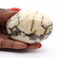 Feldspar pebble from Madagascar – Geological specimen Feldspar pebble from Madagascar – Geological specimen