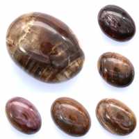 Red jasper pebble