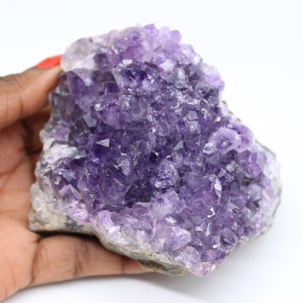 Natural crystallized amethyst