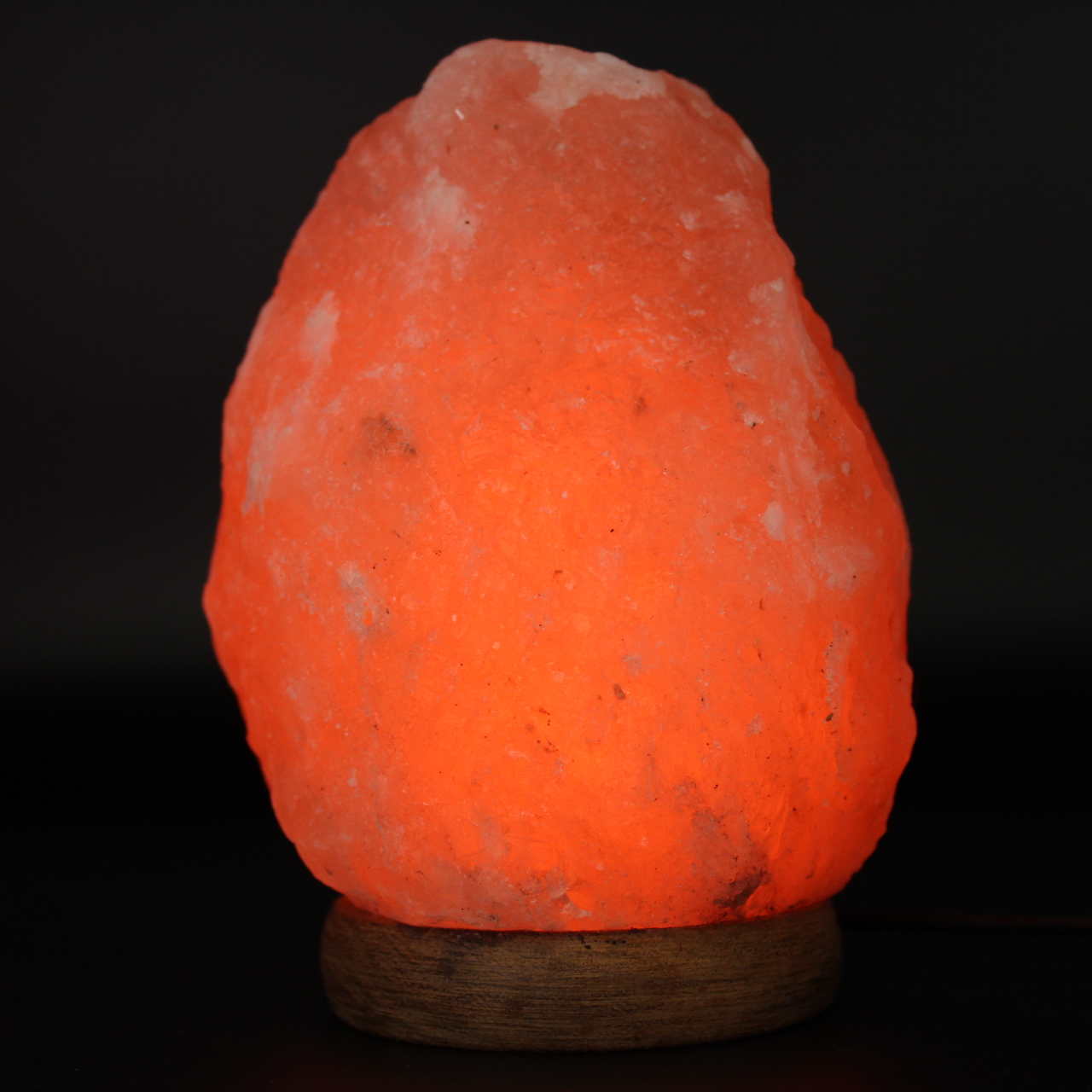 Himalayan pink salt lamp
