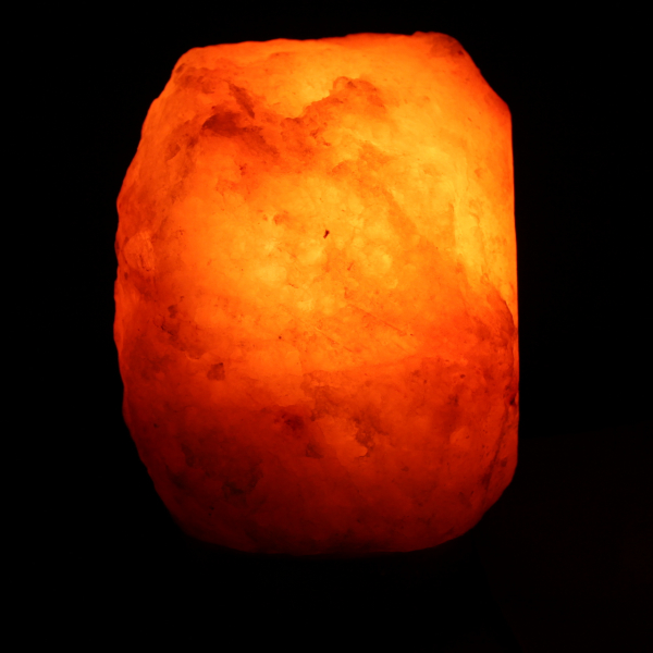 Pakistan pink salt lamp