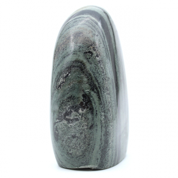Free form in striated green jasper stone