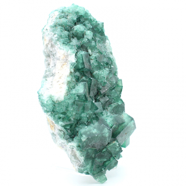 Crystallization of green fluorite from Madagascar