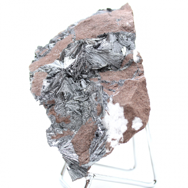 Crystallized pyrolusite