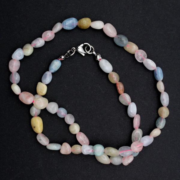 Beryl stone necklace