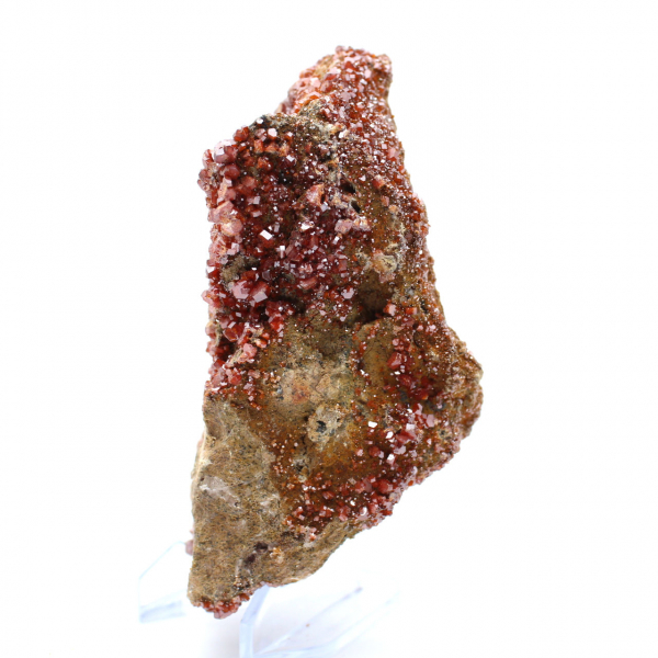 Vanadinite on matrix