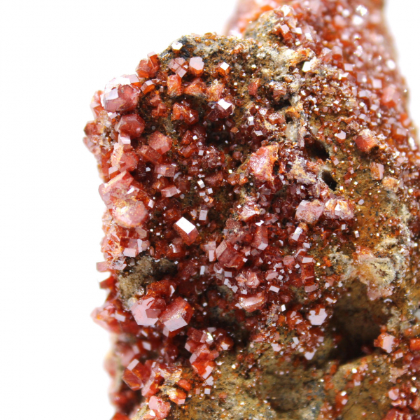 Vanadinite on matrix