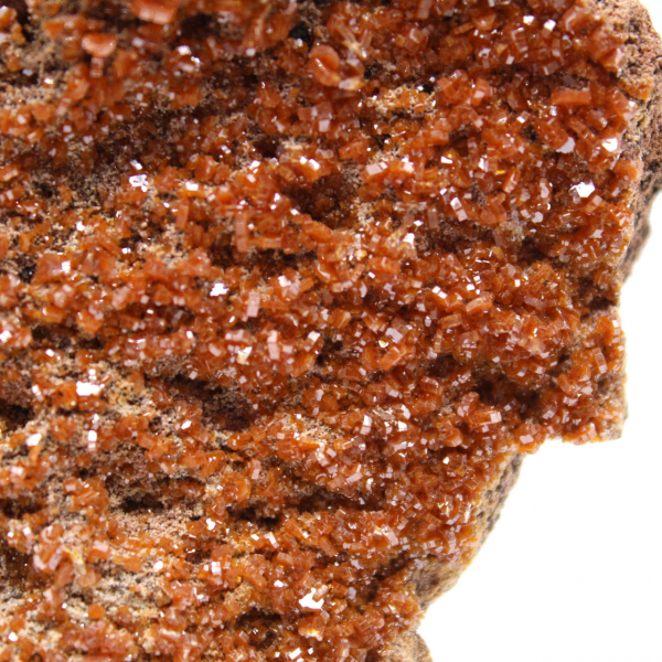 Crystallization of natural vanadinite