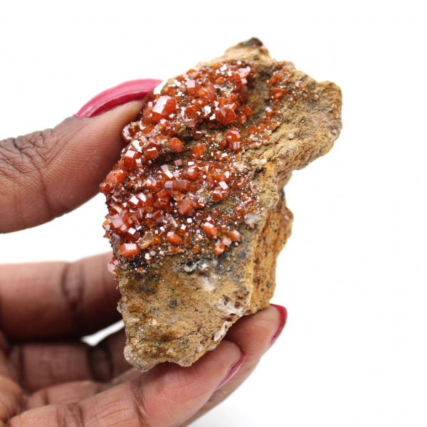 Crystallization of natural vanadinite