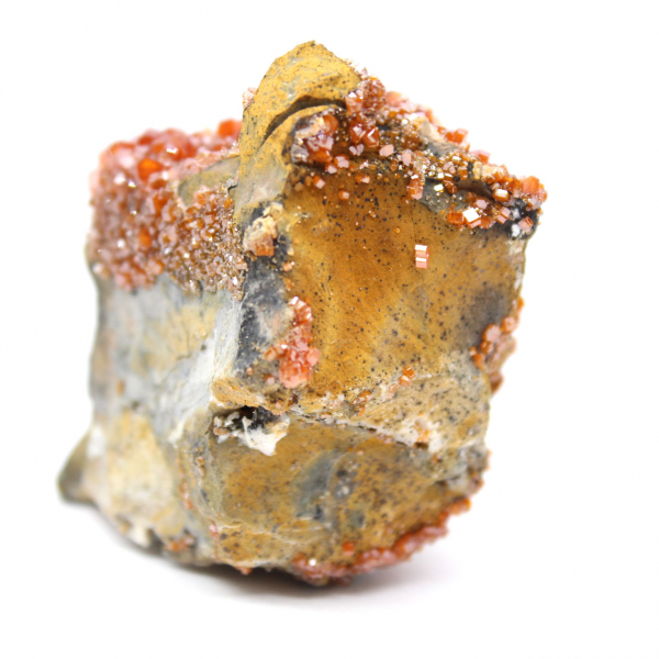 Crystallization of vanadinite