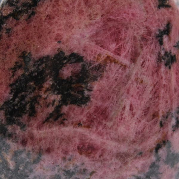 Rhodonite free form