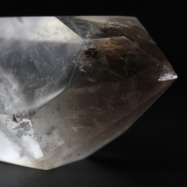 Quartz inclusion