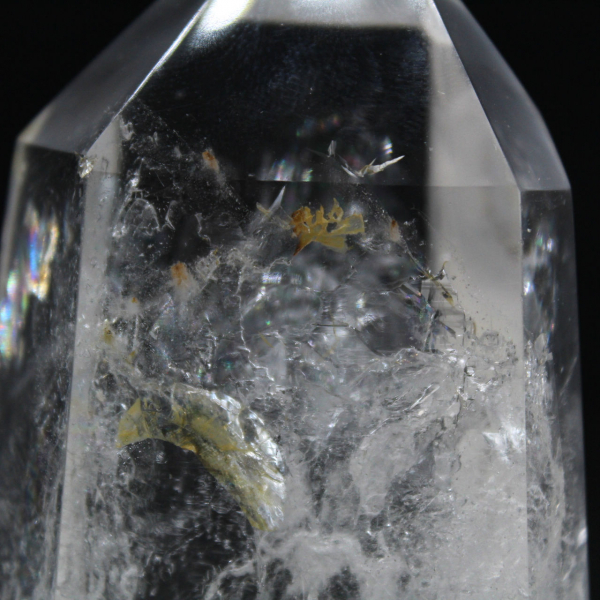 Quartz inclusion