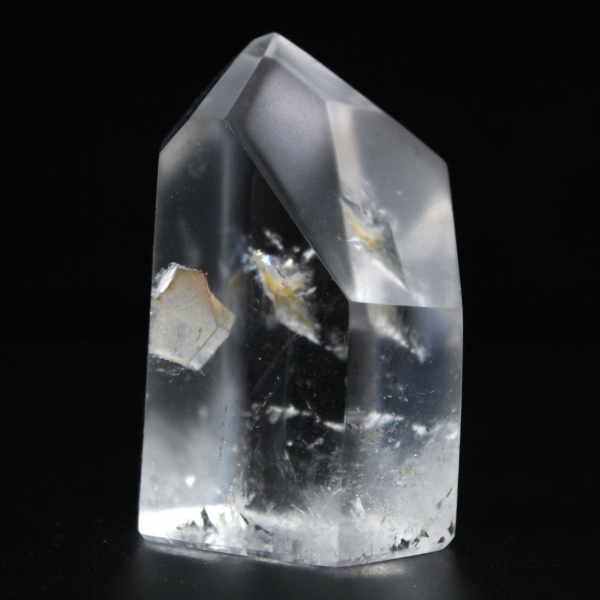 Quartz inclusion