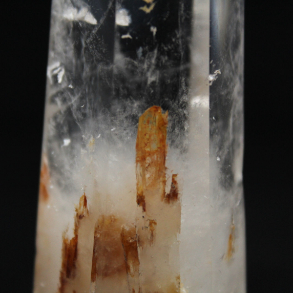 Quartz inclusion