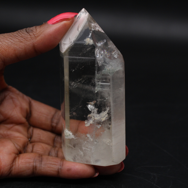 Quartz inclusion