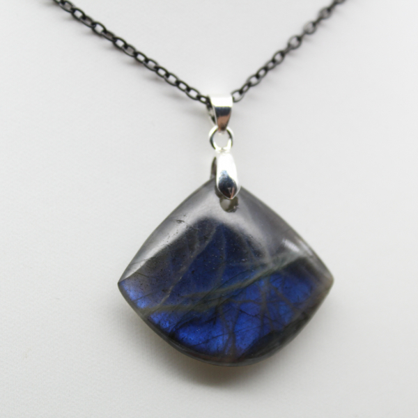 Labradorite pendant