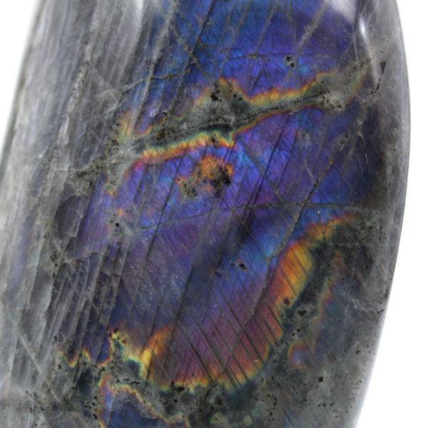 Polished spectrolite