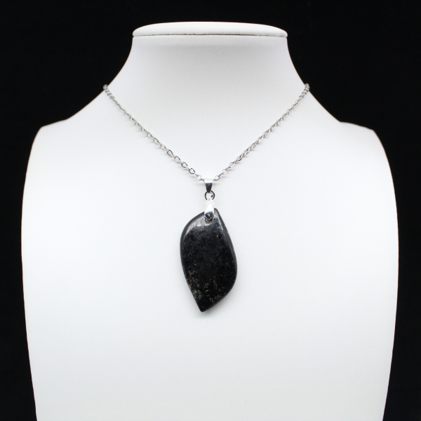 Black tourmaline pendant