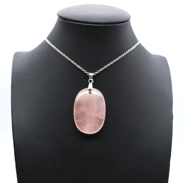 Oval rose quartz pendant