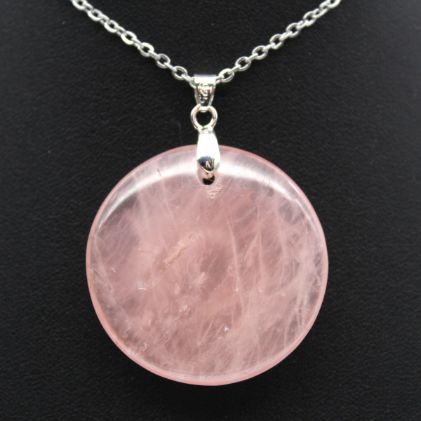 Round rose quartz pendant