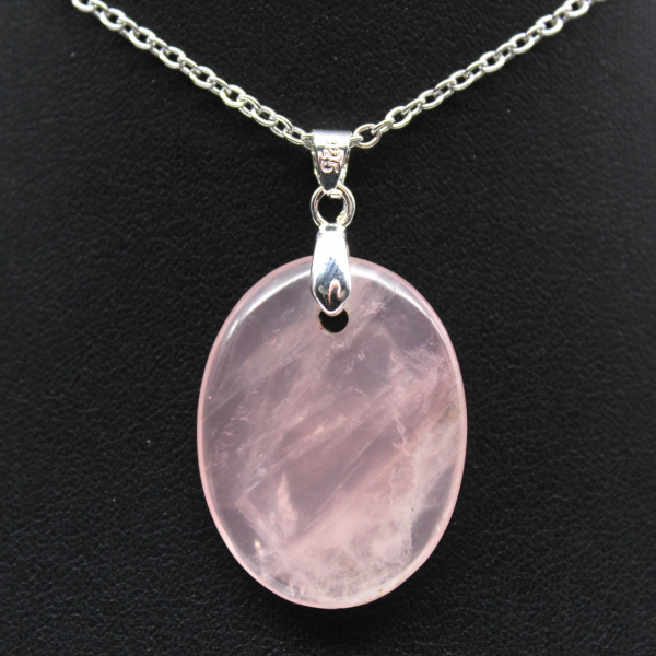 Oval rose quartz pendant