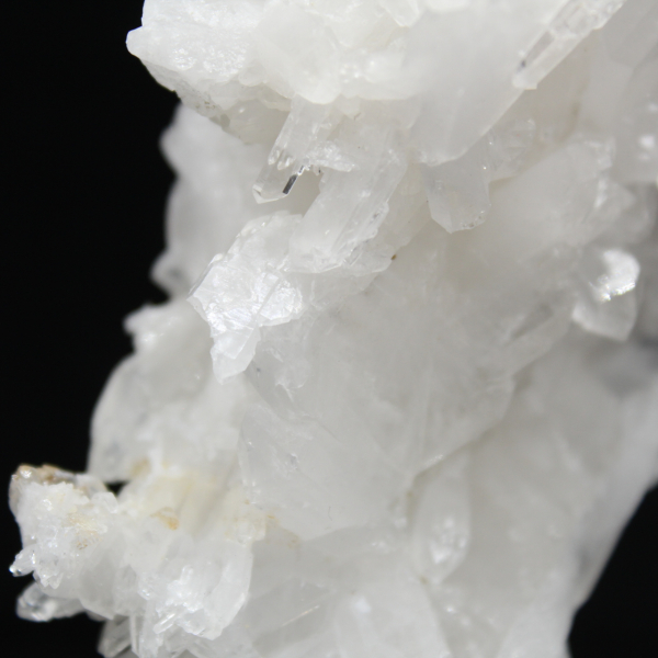 Quartz Faden Pakistan