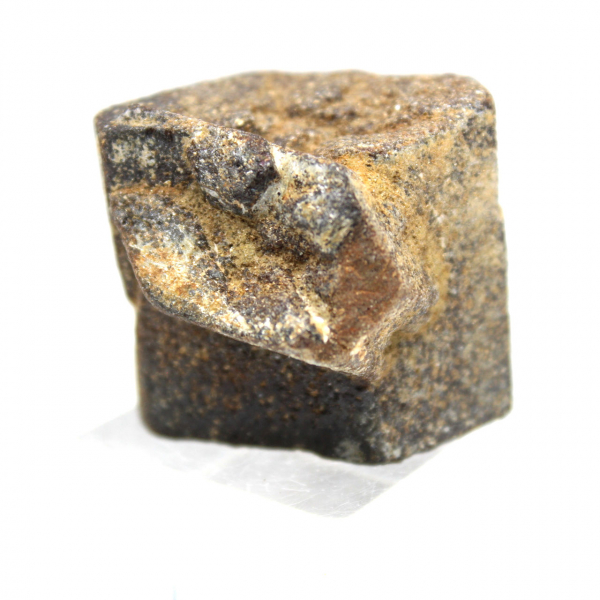 Crystal staurolite