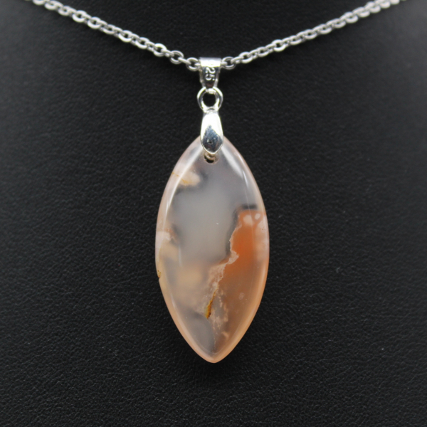 Flower Agate Leaf Pendant