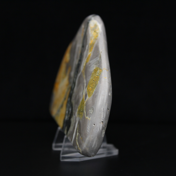 Polished Bumblebee Jasper, Collection and Aesthetics