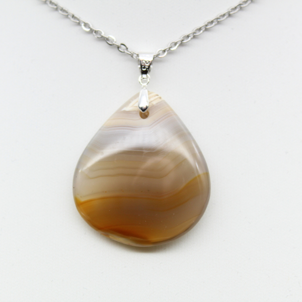 Banded agate pendant