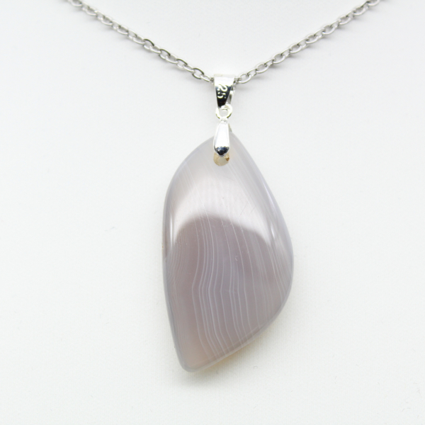 Banded agate pendant