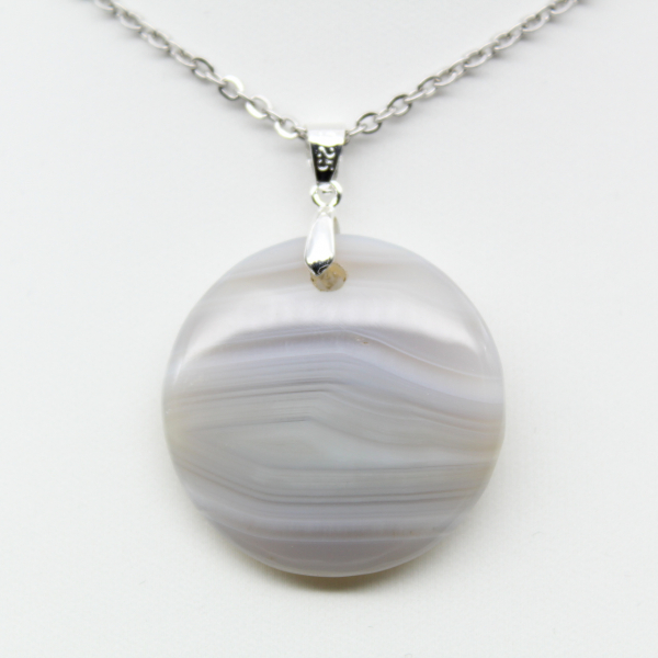 Banded agate pendant
